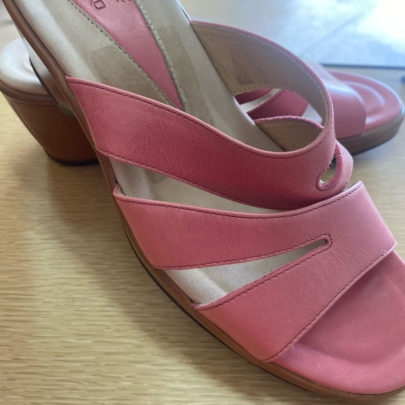 Women’s Dansko Sandals European Size 38 US equivalent 7.5 - Picture 2 of 3